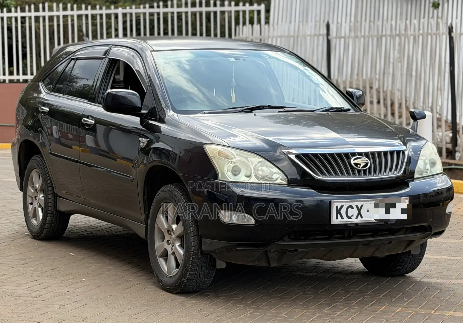 Toyota Harrier 240G 2012 Black