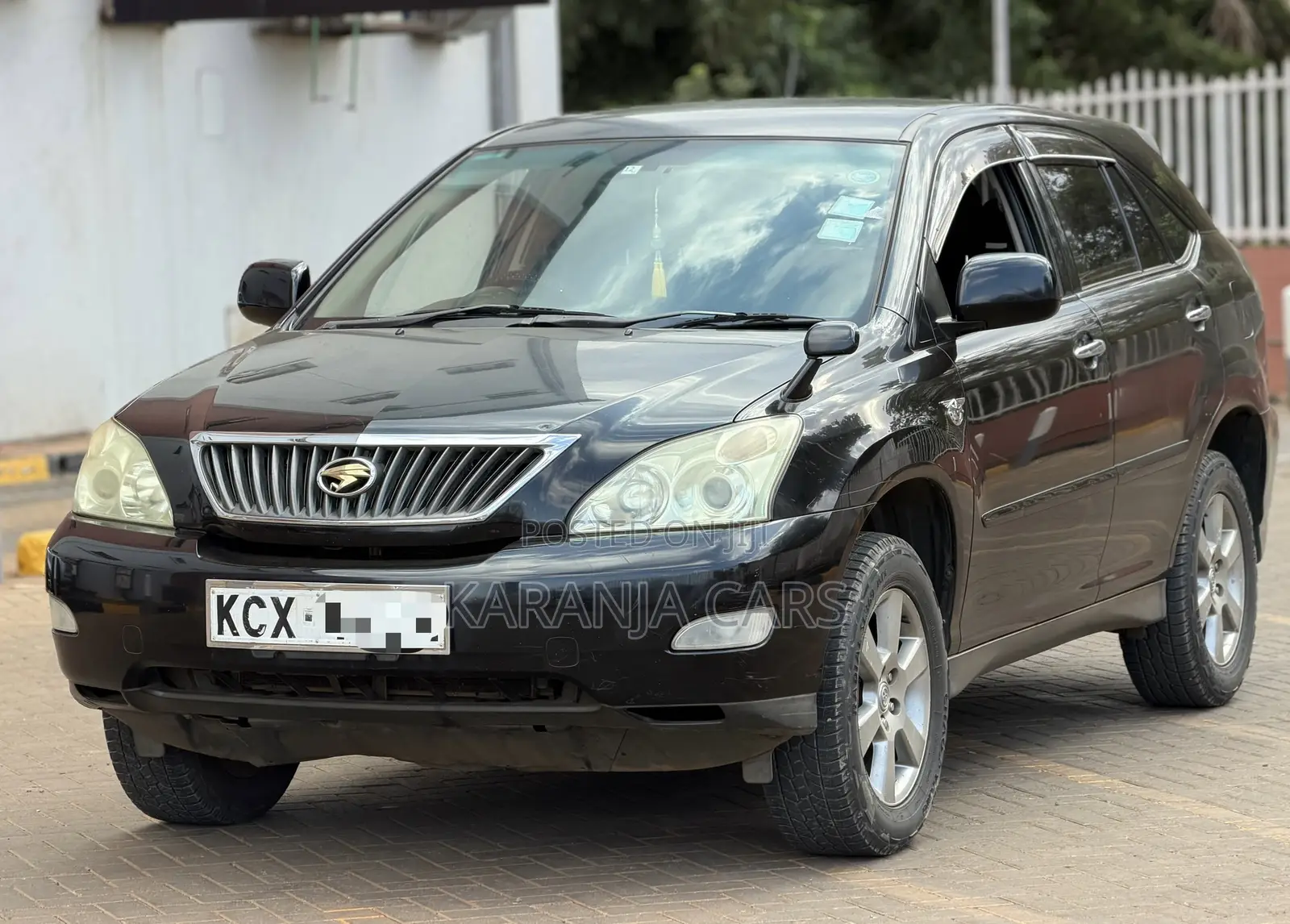 Toyota Harrier 240G 2012 Black