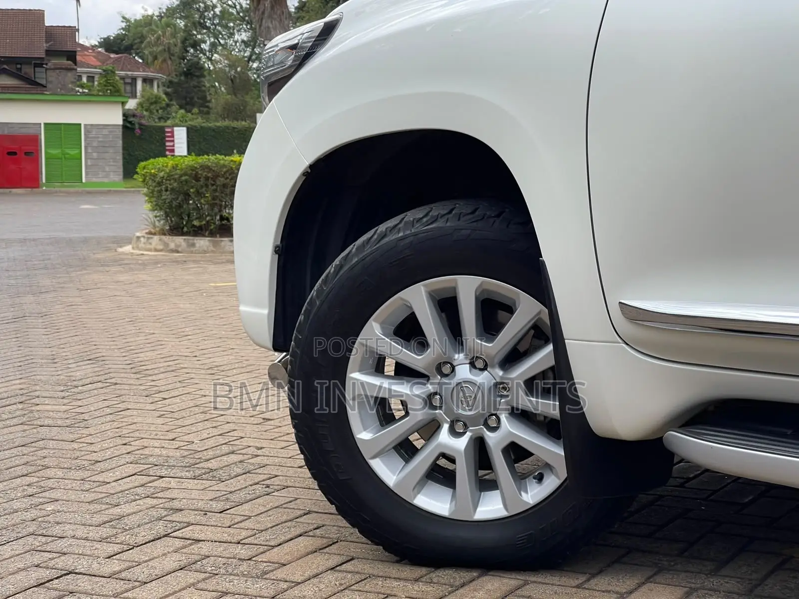Toyota Land Cruiser Prado 2015 White