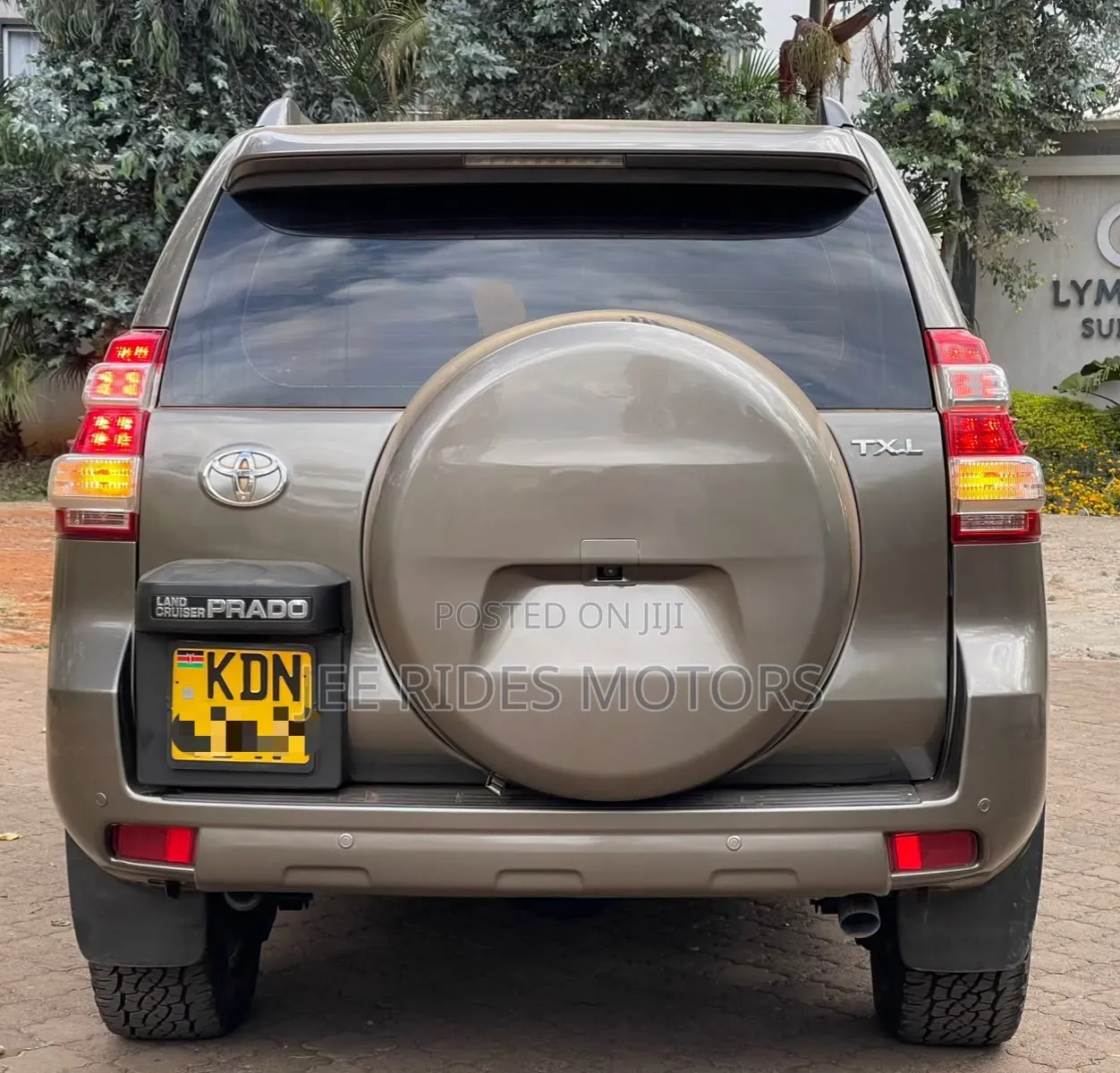 Toyota Land Cruiser Prado 2016 Brown