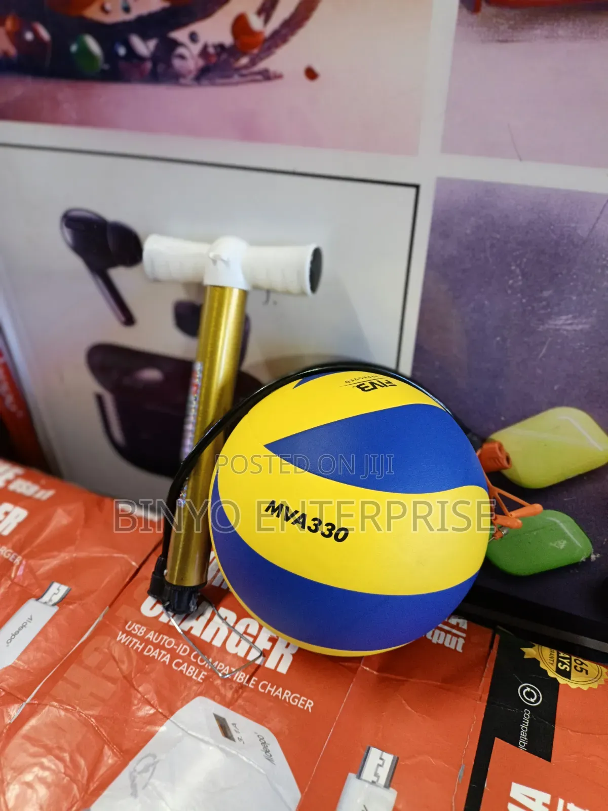 Manual Hand Pump + Mikasa Volleyball