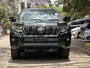 Toyota Land Cruiser Prado 2.8 2022 Black