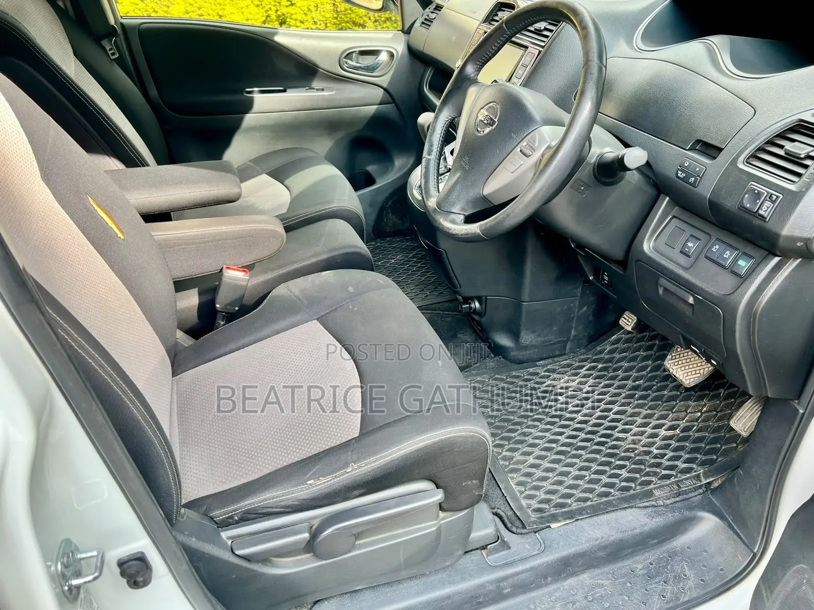 Nissan Serena 2013 White