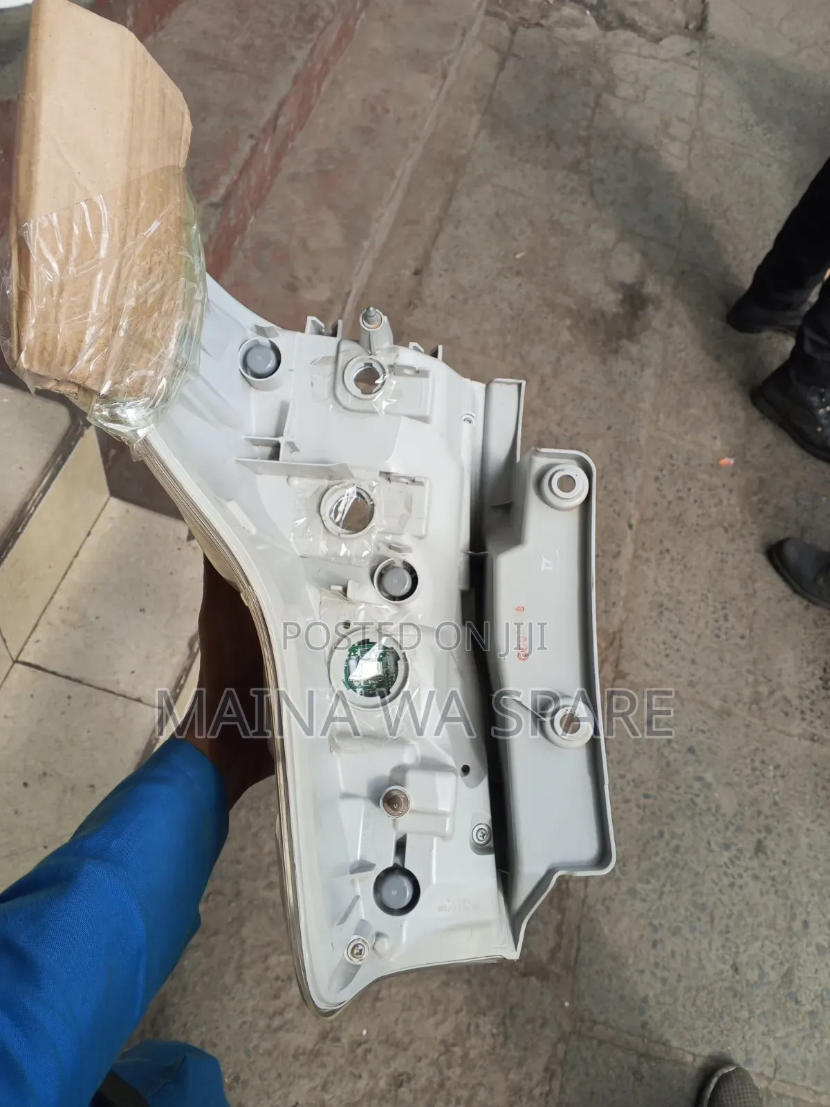 Tail Light Land Cruiser Prado Now Available