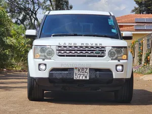 Land Rover Discovery 2010 White