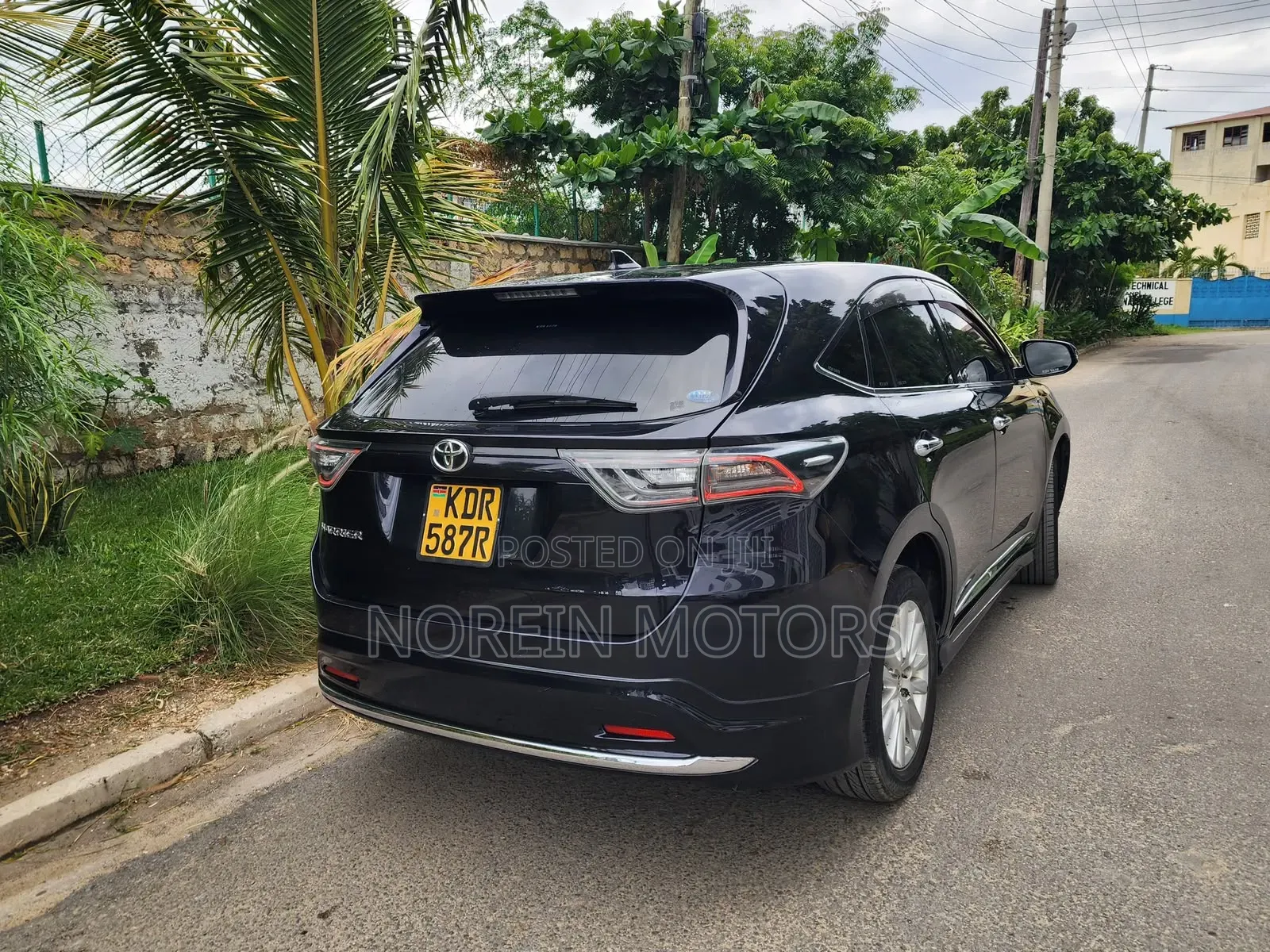 Toyota Harrier 2017 Purple