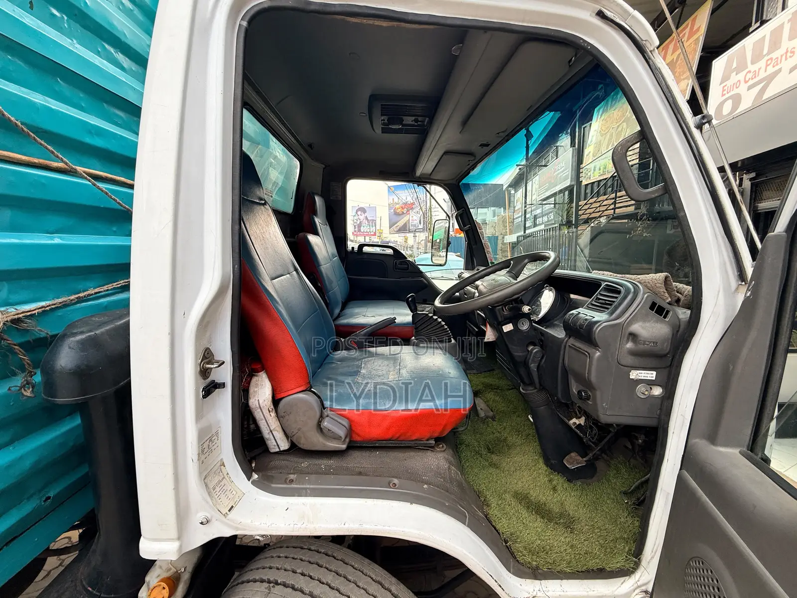 ISUZU NPR 2009 Model