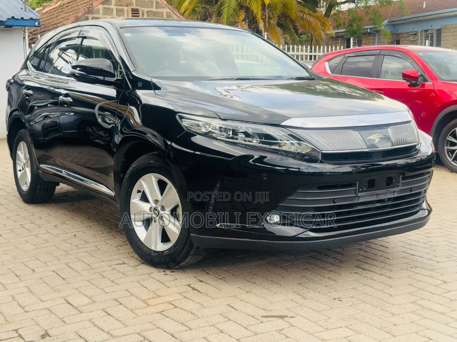 Toyota Harrier 2.0 2020 Matt Black