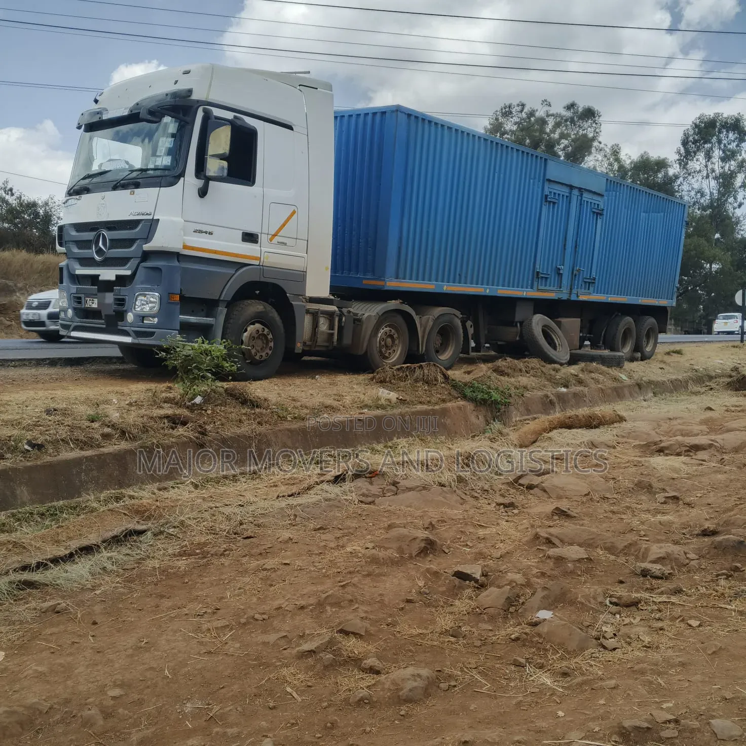 Trailer.For. Loose. Cargos Hauling and Transport