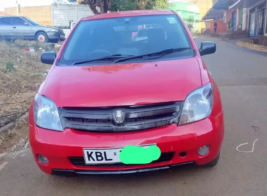 Toyota IST 2003 Red