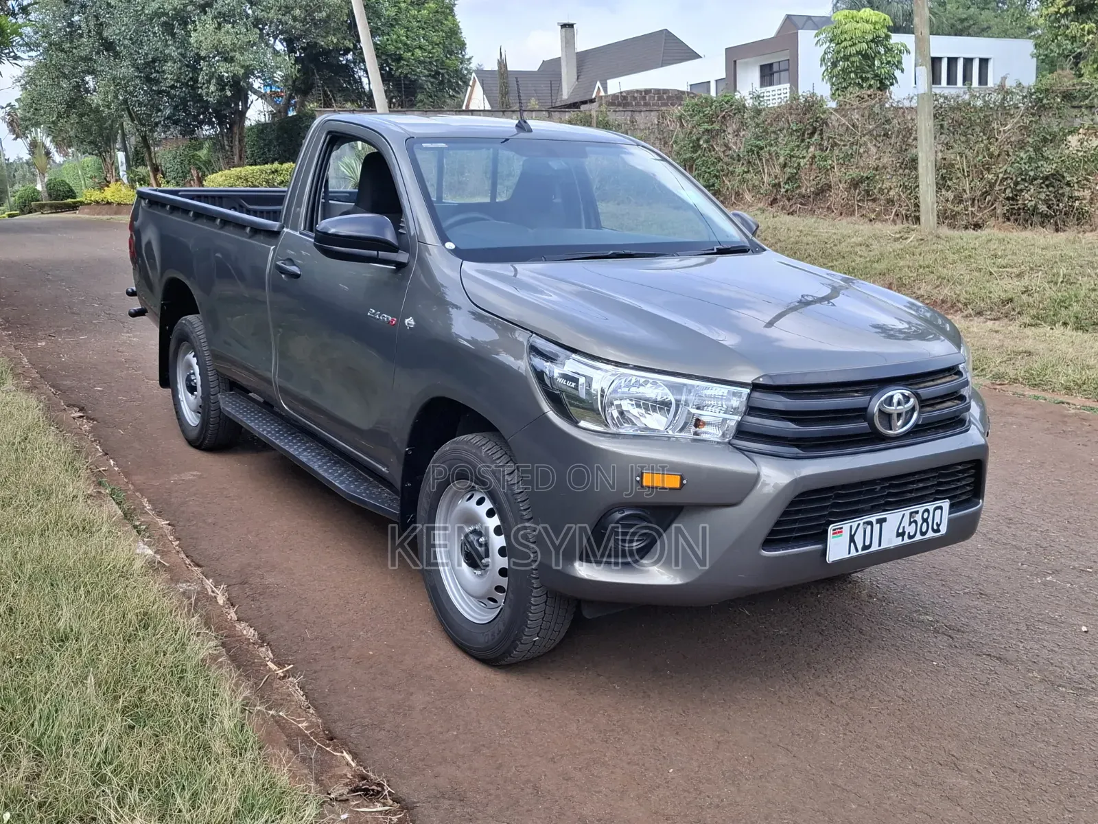 Toyota Hilux 2025 Gray
