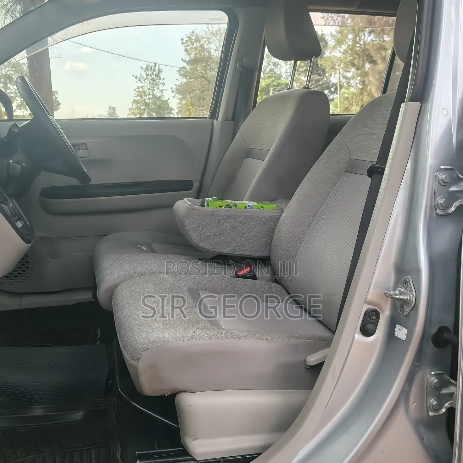 Toyota Passo 2017 Silver