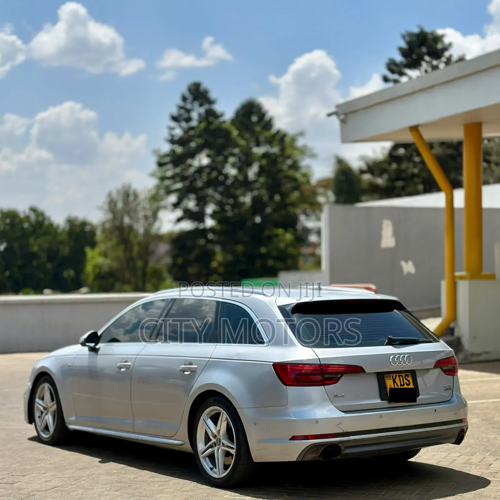 Audi A4 2.0T Season of Audi Premium AWD quattro 2017 Silver