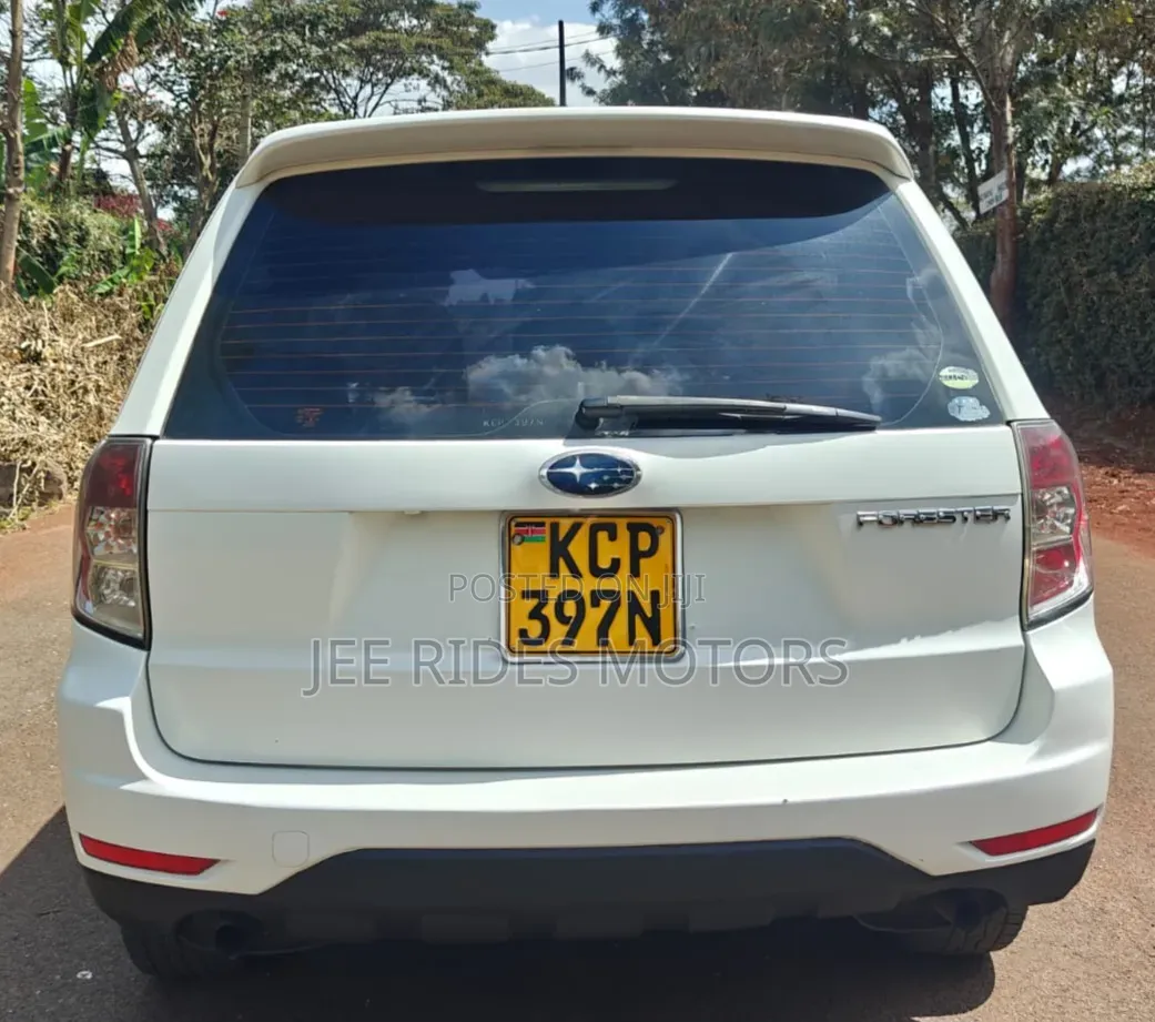 Subaru Forester 2014 Off white