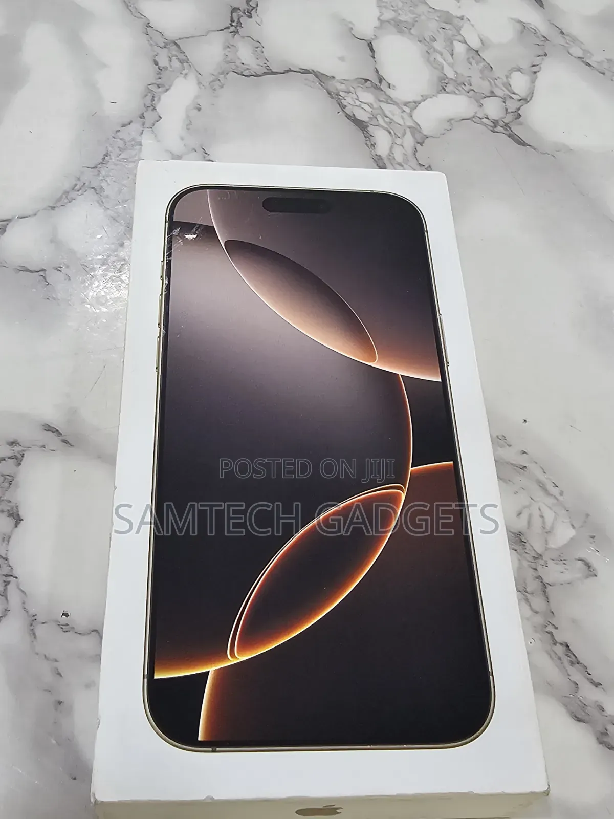 New Apple iPhone 16 Pro Max 256 GB Gold