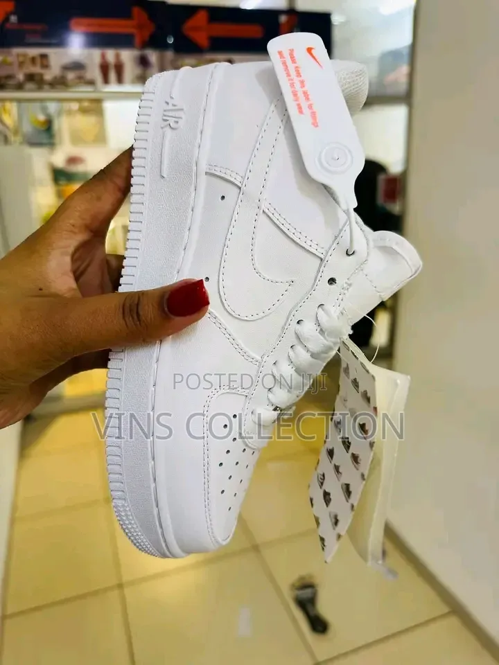 Nike Airforce 1 (Maziwa)