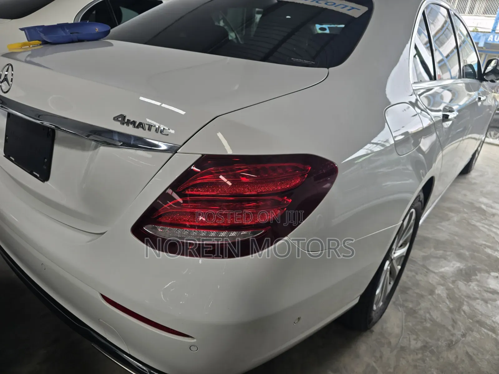 Mercedes-Benz C200 2019 Off white