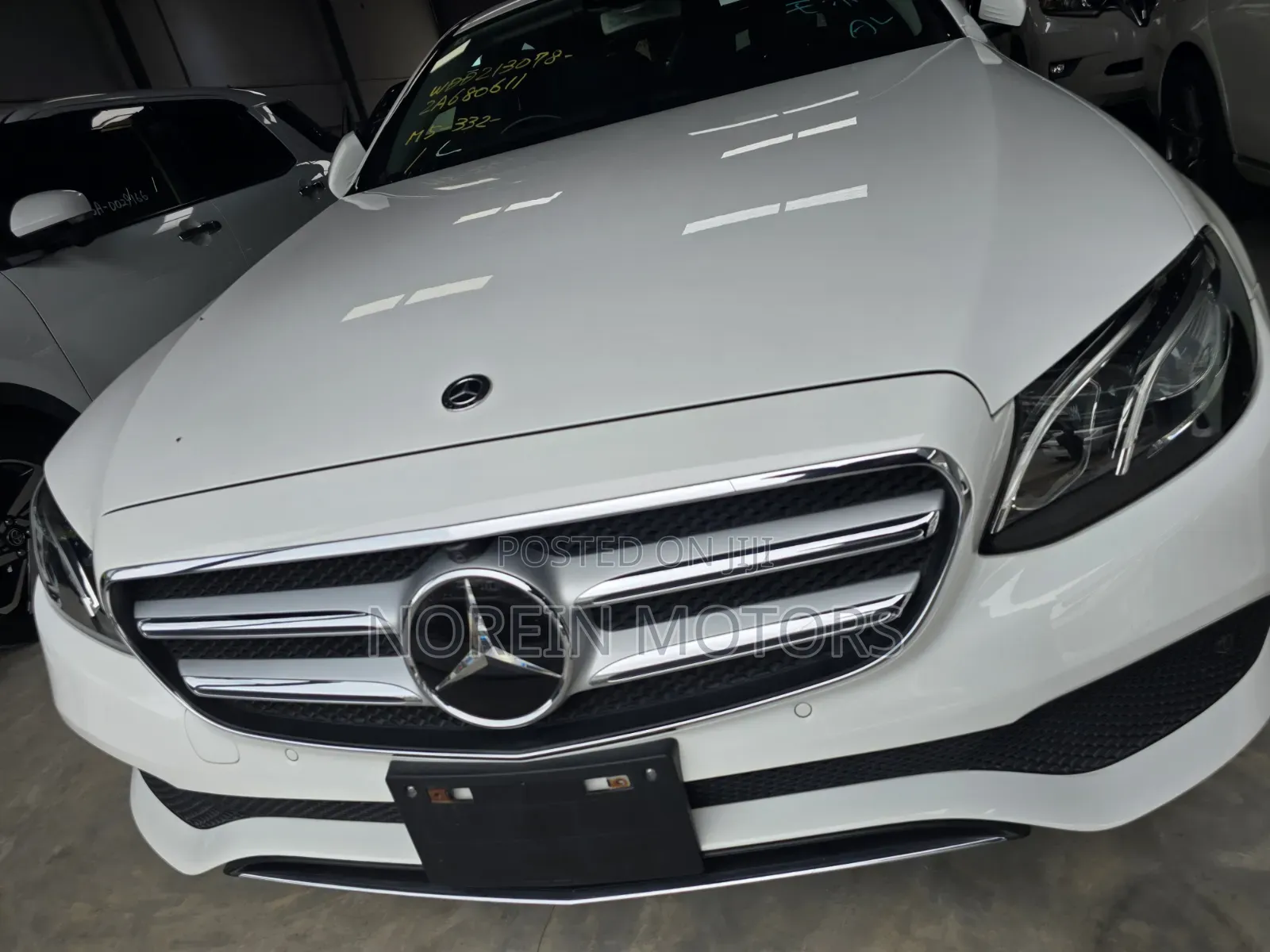 Mercedes-Benz C200 2019 Off white