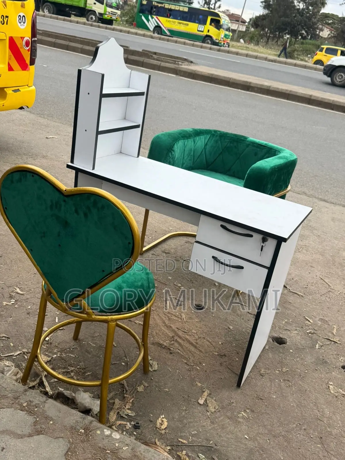 White Manicure Table With 3 Sets Chairs