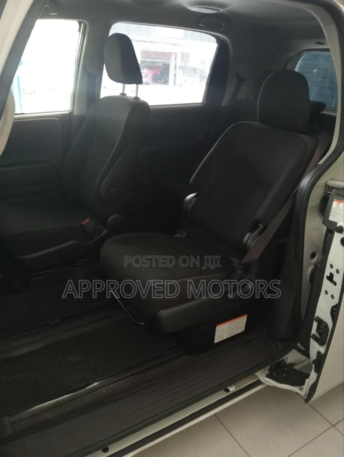 Toyota Spade 2019 White
