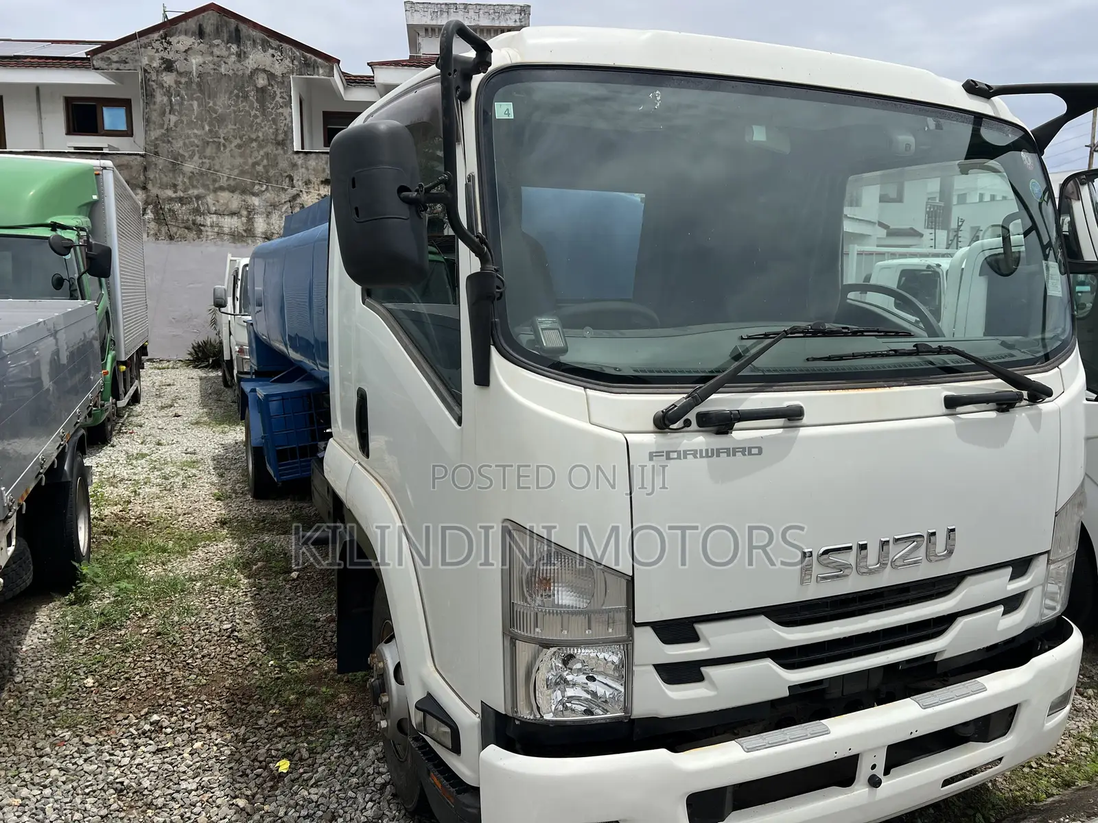 Isuzu Forwad With Water Tank