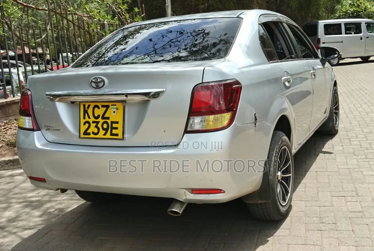 Toyota Axio 1.5 X 2WD 2013 Silver