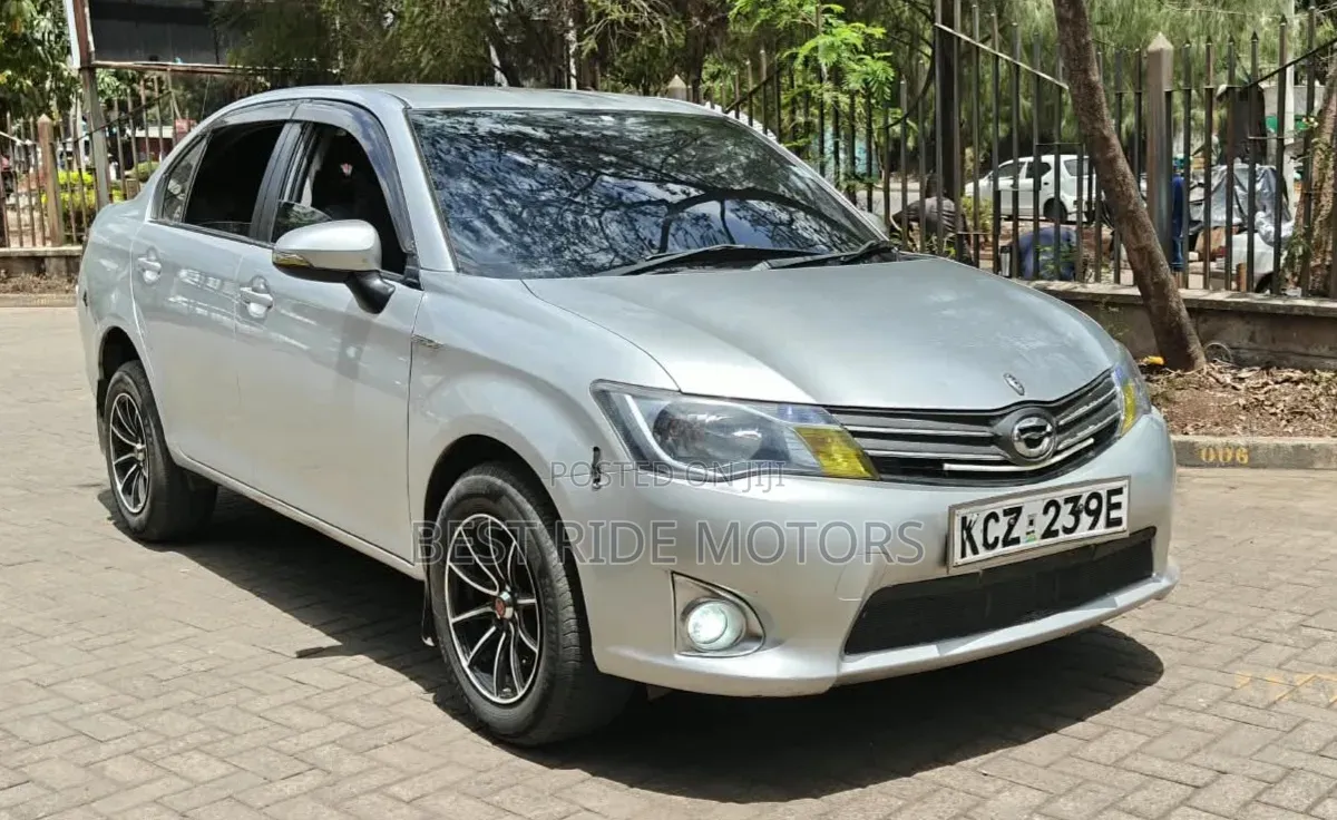 Toyota Axio 1.5 X 2WD 2013 Silver