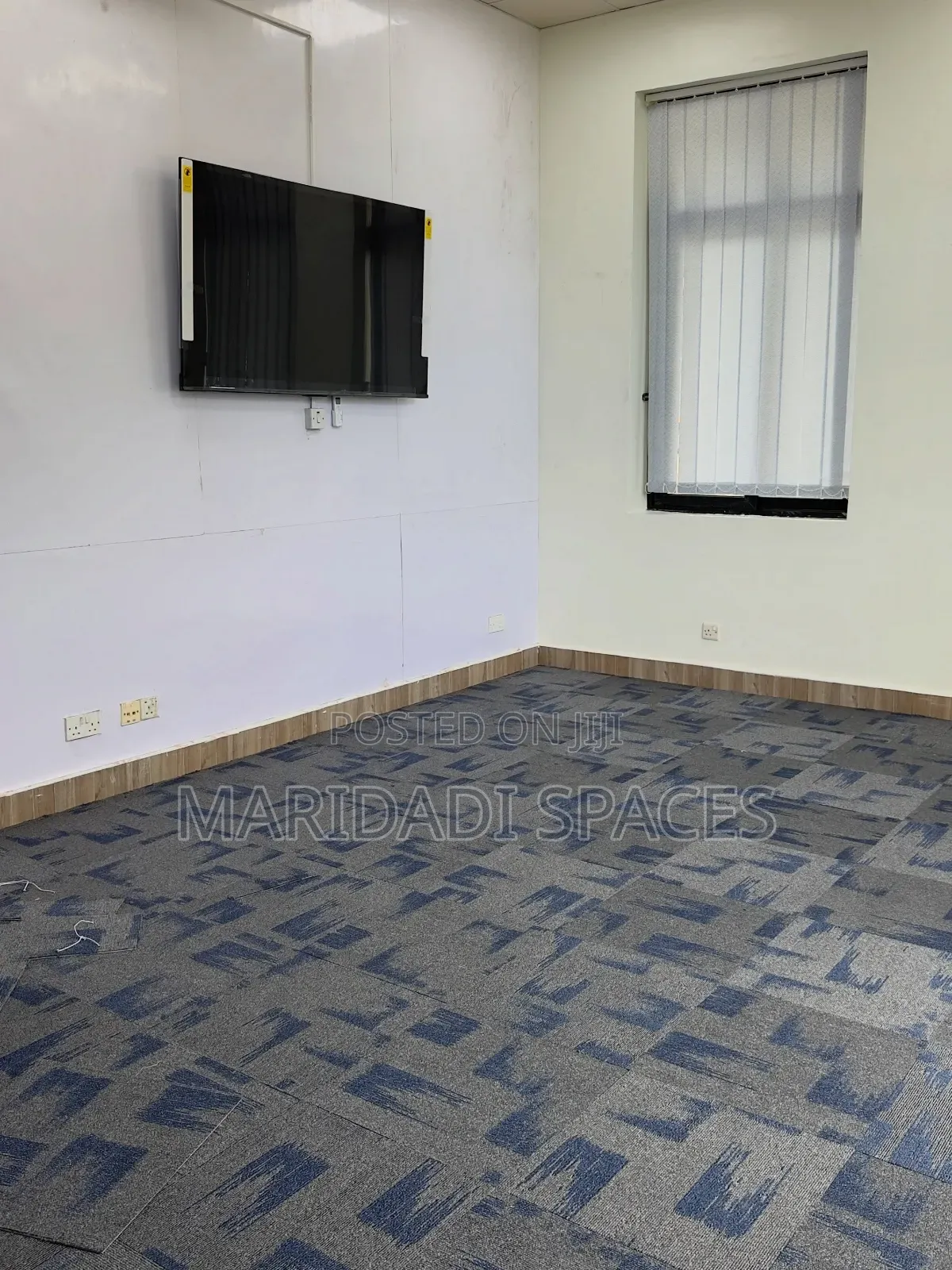Durable Carpet Tiles for a Neat and Stylish Professional Look