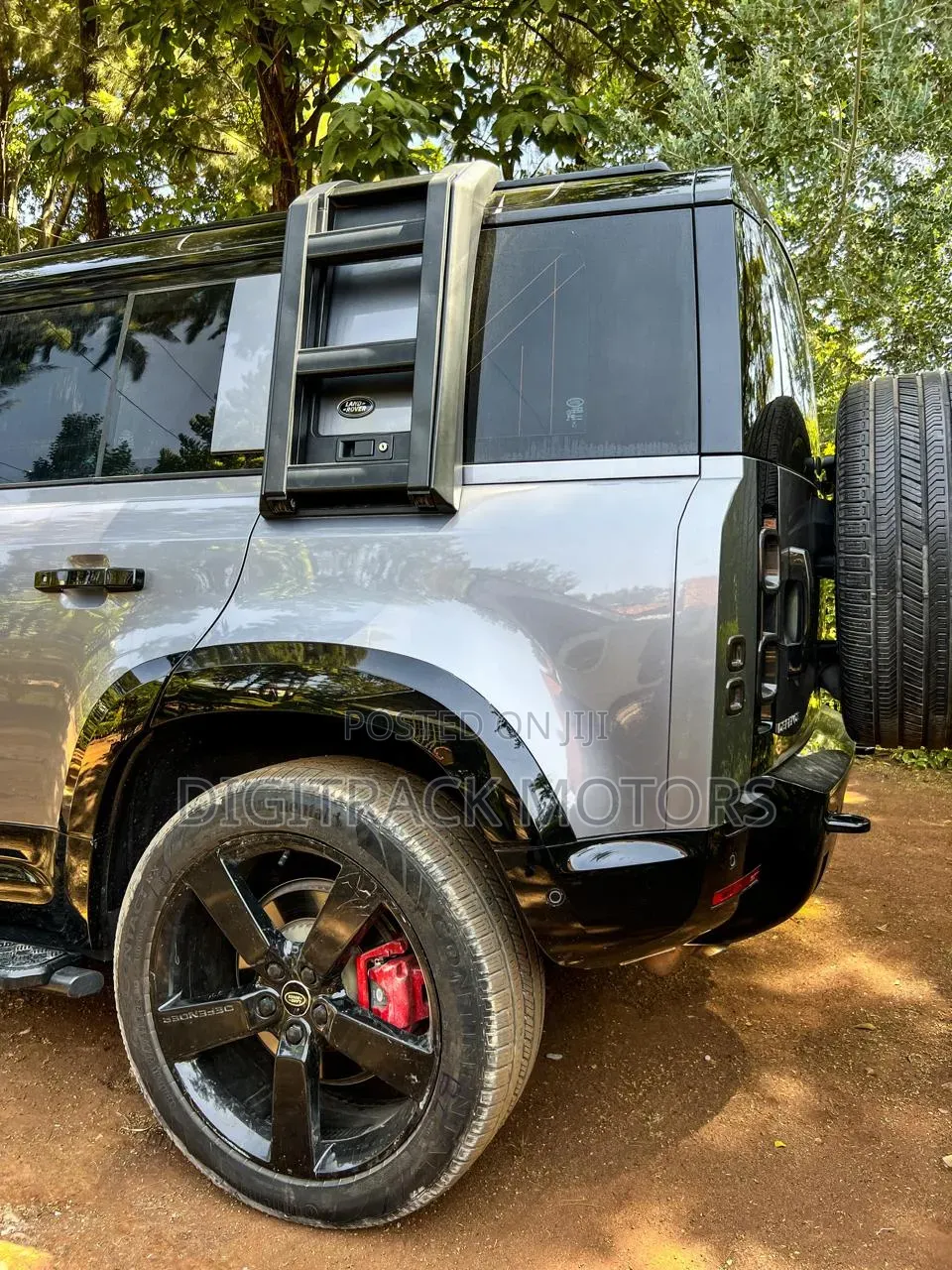 Land Rover Defender 2023 Silver
