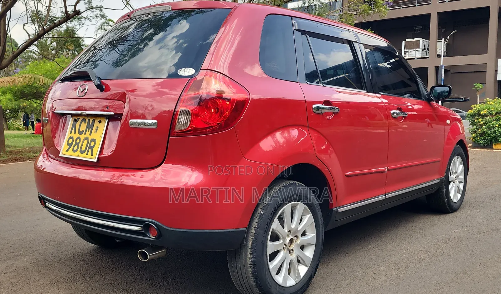 Mazda Verisa 2010 Red