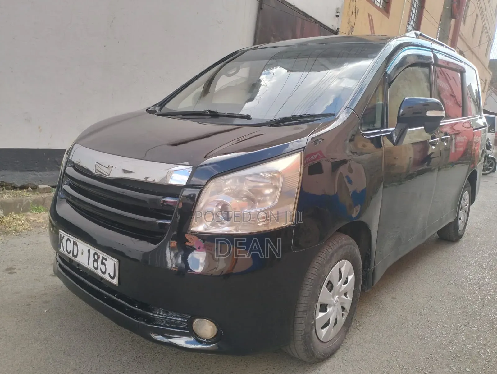 Toyota Noah 2009 Black