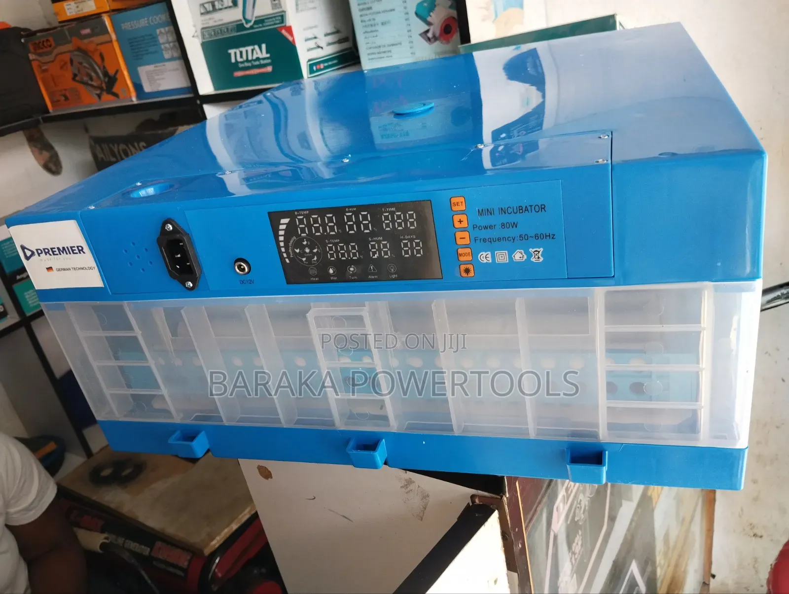 Incubator AC and DC Power