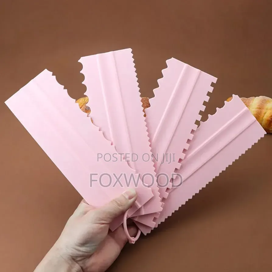 Set of 4 Cake Scraper Smoothers
