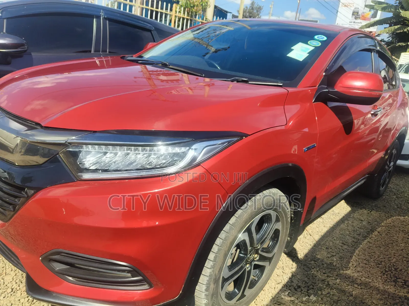 Honda Vezel 1.5 Hybrid 4WD 2018 Red