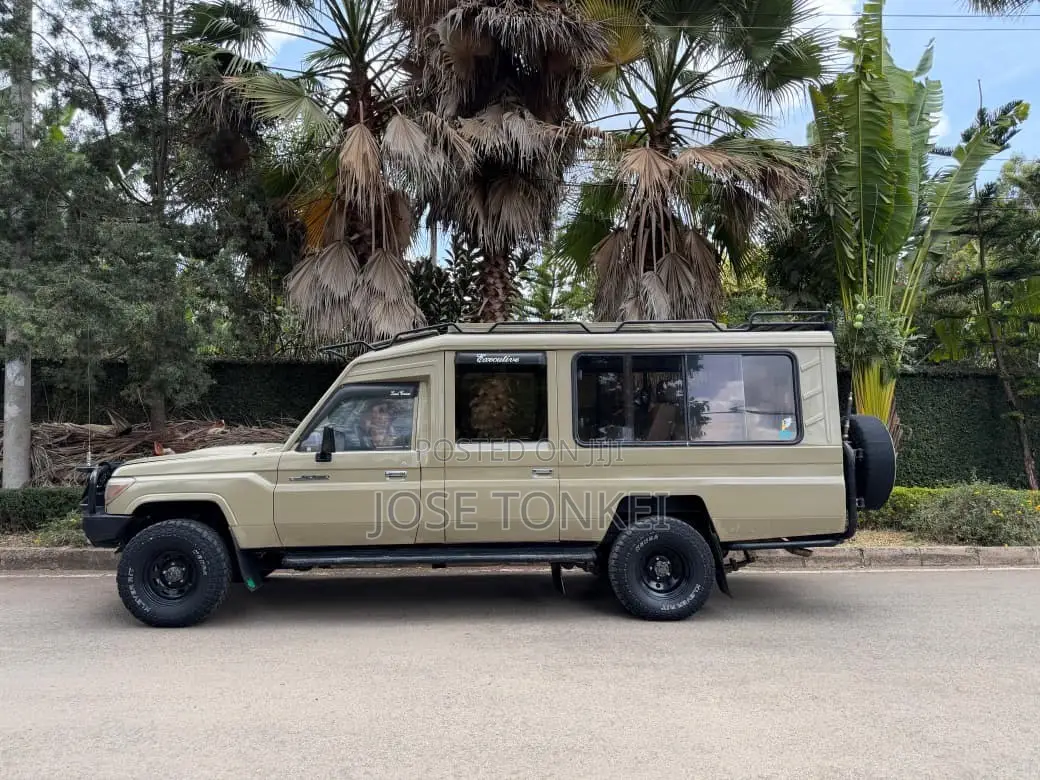 Toyota Land Cruiser 79 Series 2014 Brown