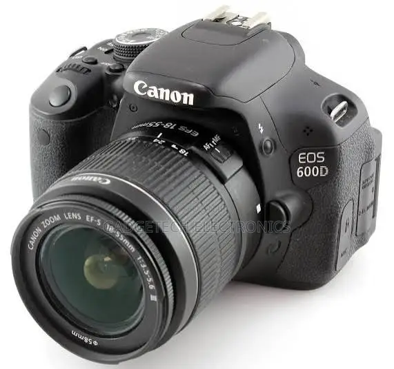 Canon 600 D+ 18-55mm Lens