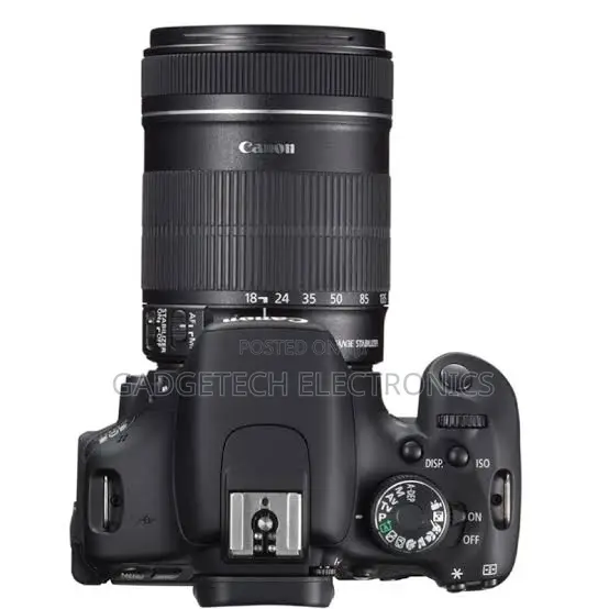 Canon 600 D+ 18-55mm Lens