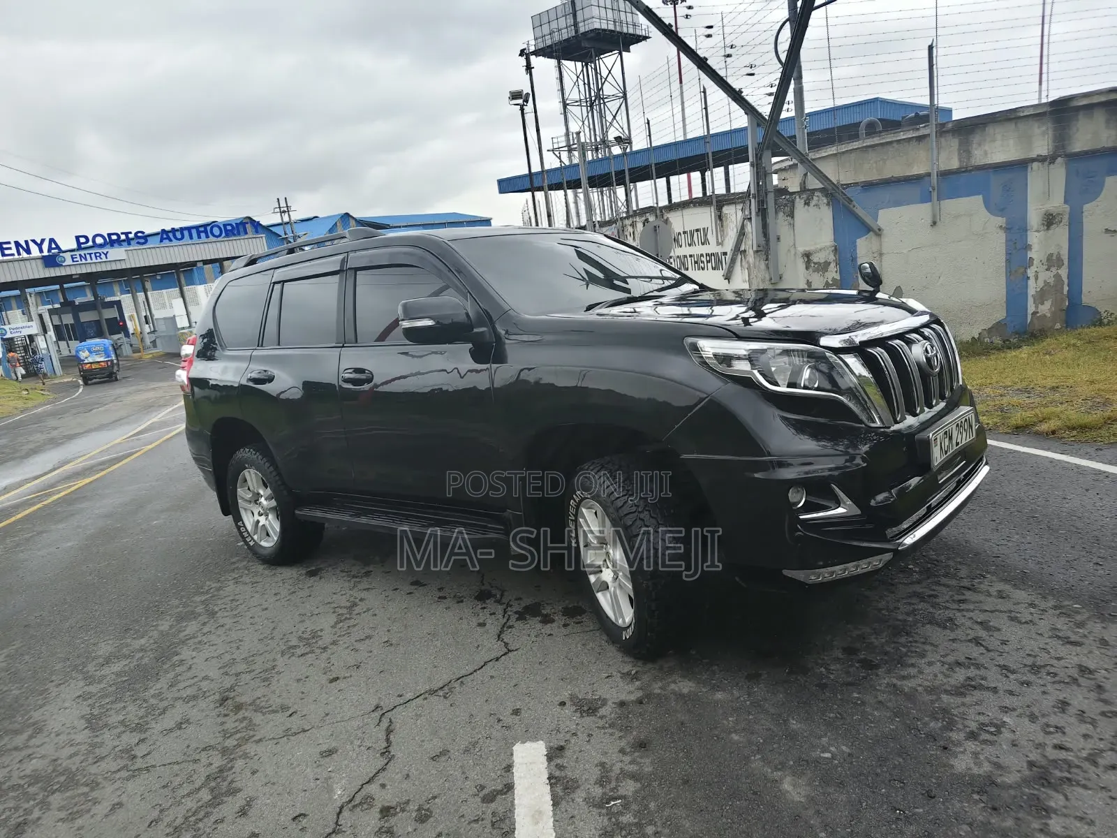 Toyota Land Cruiser Prado 4.0 Petrol TX-L 2014 Black