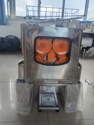 Commercial P-Max Automatic Orange Juicer Machine 30 Oranges/Min
