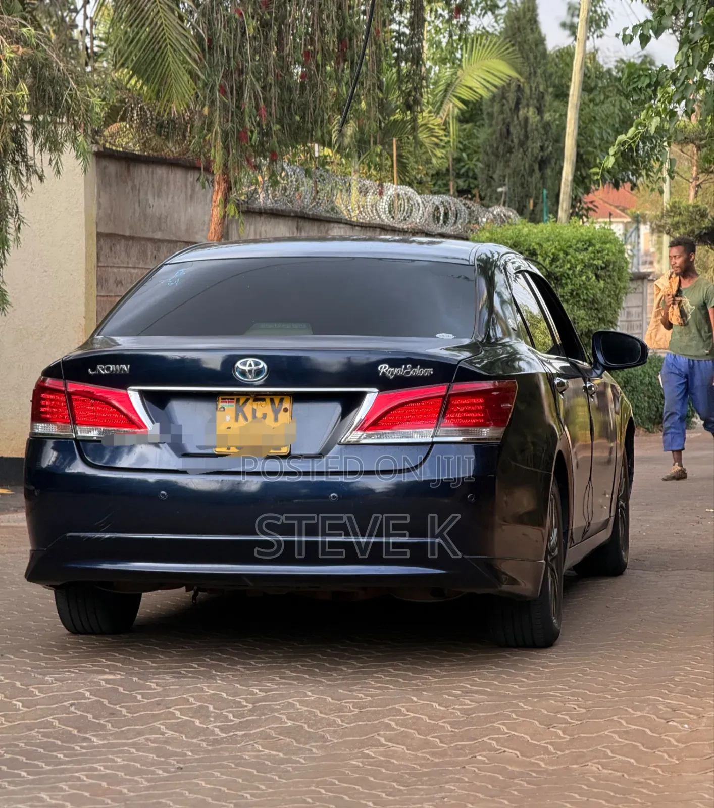 Toyota Crown 2013 Blue