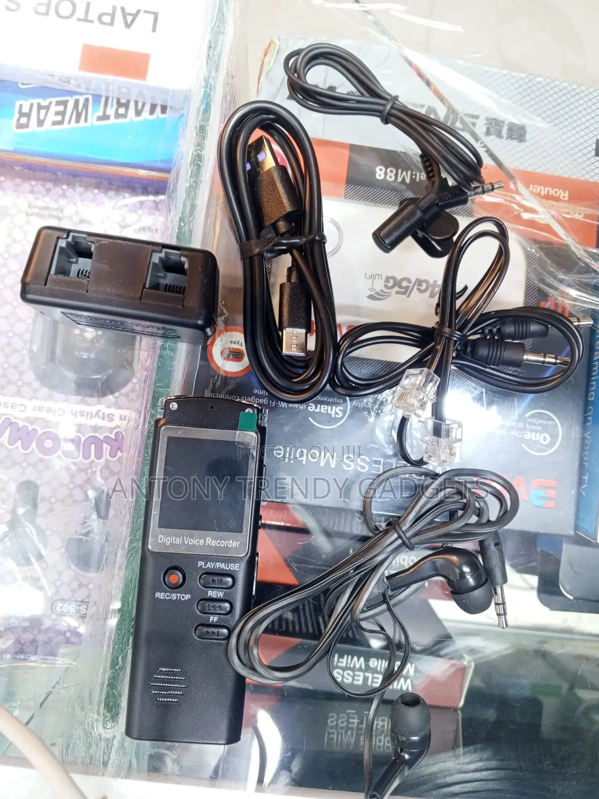 Portable Audio Recorder With LCD Screen and USB Charging