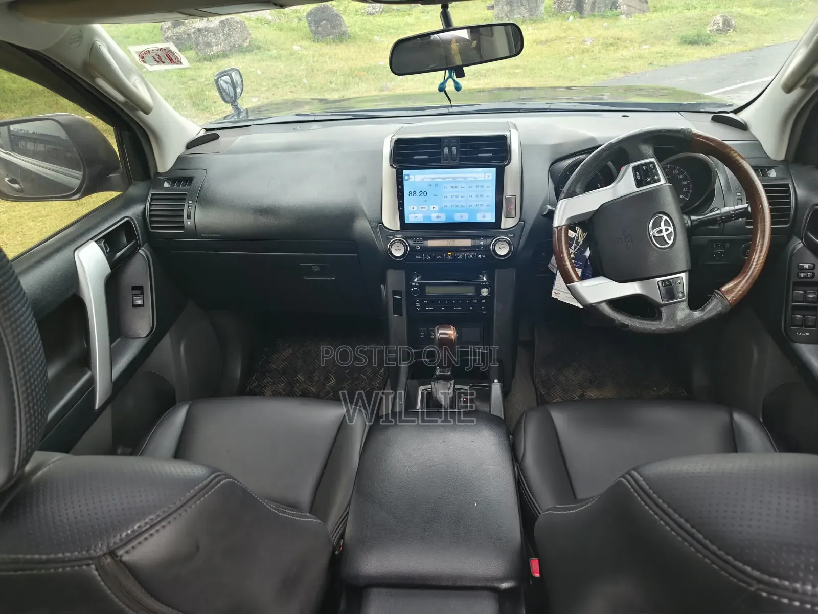 Toyota Land Cruiser Prado 2010 Black