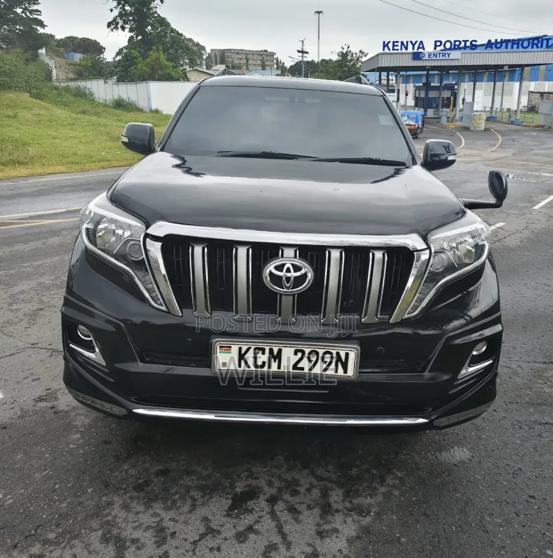 Toyota Land Cruiser Prado 2010 Black