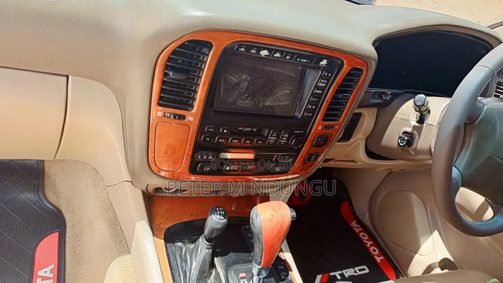 Toyota Land Cruiser 2005 Red