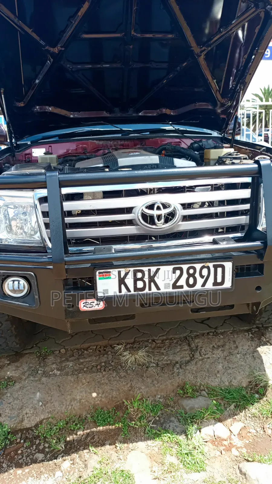 Toyota Land Cruiser 2005 Red