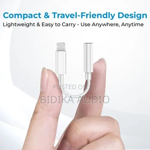 Bn Lightning to 3.5mm Audio Earphones Jack