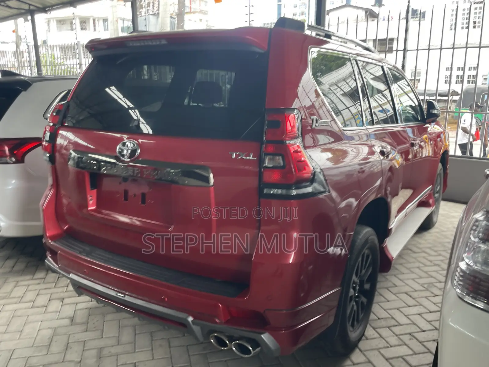Toyota Land Cruiser Prado 2.7 2021 Red