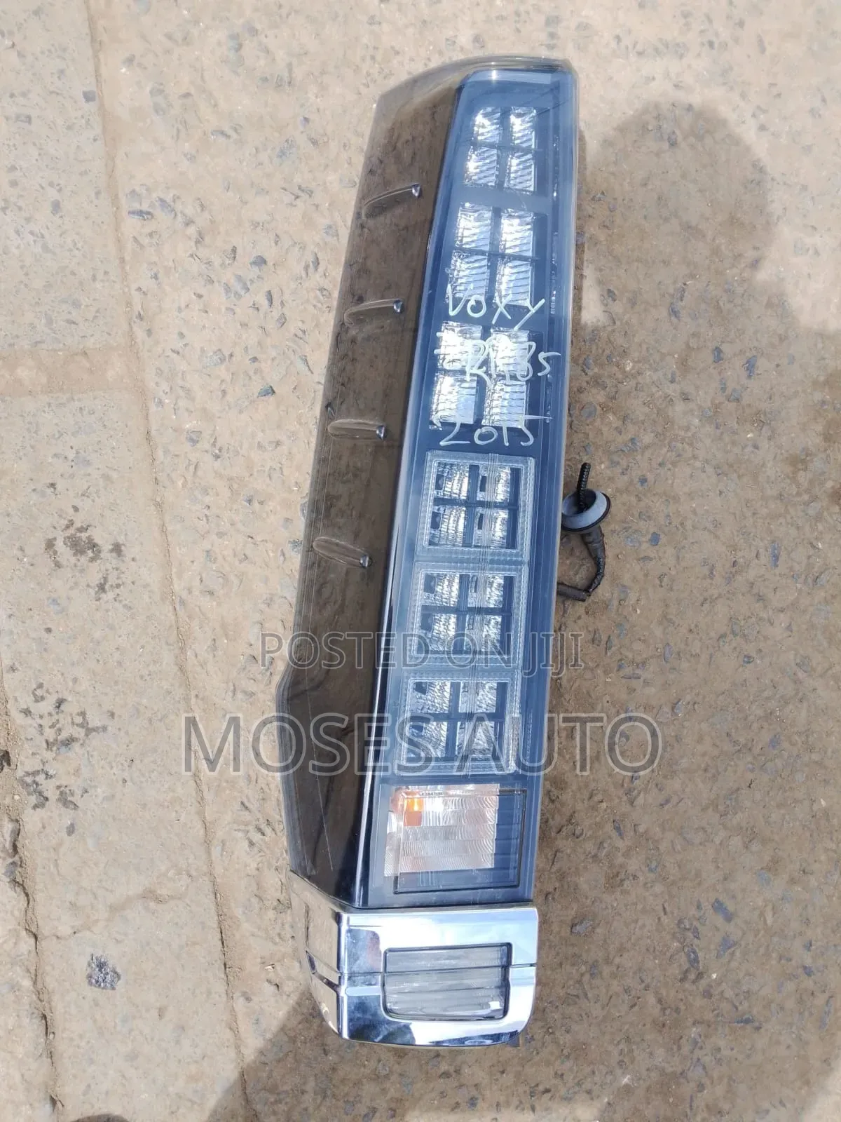 Toyota Voxy/Esquirebacklight/Back Light/TaillightTail Lightblackshade