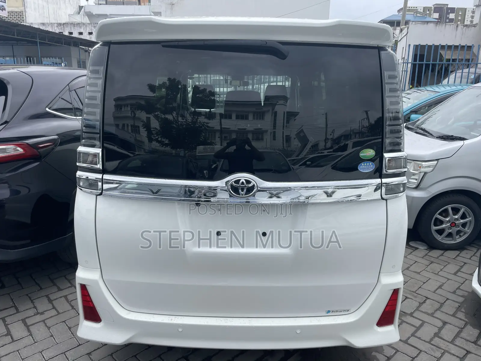 Toyota Voxy V 2WD 7-Seater 2020 White