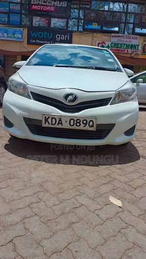 Toyota Vitz 2013 White